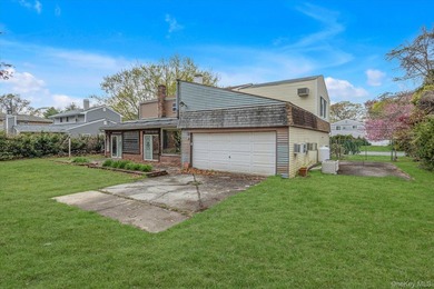 Welcome to 99 Wexford Dr, an expansive 3000 sq ft Colonial home - photo 24
