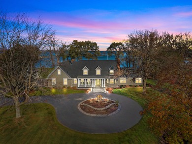 Lake Winnebago Home For Sale in Neenah Wisconsin