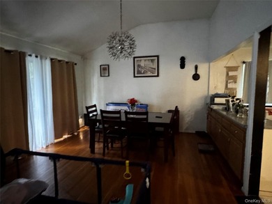 CALLING ALL INVESTORS!! Opportunity Knocks! Oversized Custom - photo 5