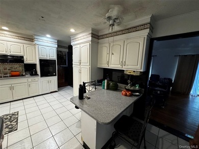 CALLING ALL INVESTORS!! Opportunity Knocks! Oversized Custom - photo 7