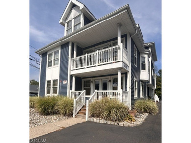 Mixed-use Gem! Exceptional opportunity to live in either the - photo 2