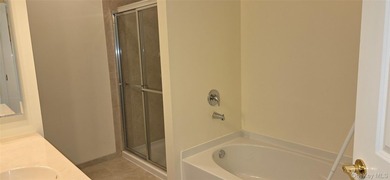 Enjoy resort-style living in this beautifully maintained - photo 10