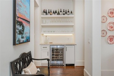 Welcome to luxury living in an unbeatable Alpharetta location