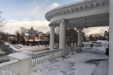 Welcome to this historic Victorian one-bedroom 1038 sq ft