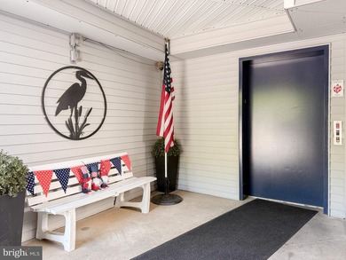 There's no place like home at Tomes Landing. This top-floor - photo 25
