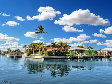 Tropical Waterfront Paradise with Endless Charm! Welcome to your - photo 3