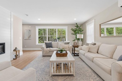 Creekside Crossing offers brand-new, spacious townhomes that - photo 20