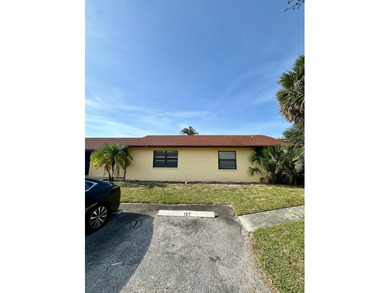 (private lake, pond, creek) Condo For Sale in West Palm Beach Florida