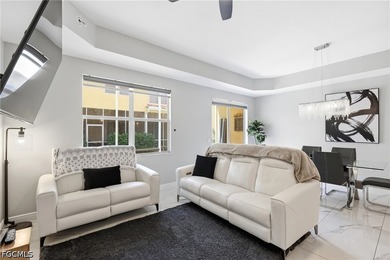 Welcome to this completely remodeled 3-bedroom, 2.5-bathroom - photo 10