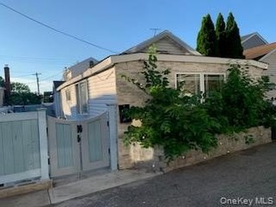 This Is The Deal Of The Year! Beautiful Unit In Mint Condition - photo 2