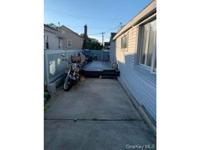 This Is The Deal Of The Year! Beautiful Unit In Mint Condition - photo 3
