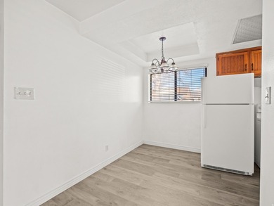 Attractive 21unit apartment complex featuring a mix of 1, 2, and - photo 18