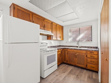 Attractive 21unit apartment complex featuring a mix of 1, 2, and - photo 19