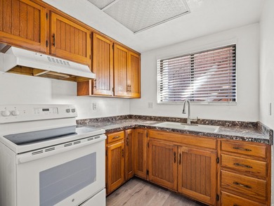 Attractive 21unit apartment complex featuring a mix of 1, 2, and - photo 20