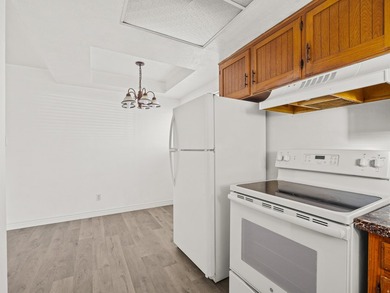 Attractive 21unit apartment complex featuring a mix of 1, 2, and - photo 21