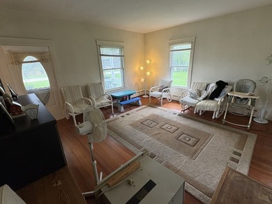 Live and work in this stately *American Four-Square* - photo 22