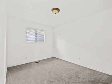 Attractive 21unit apartment complex featuring a mix of 1, 2, and - photo 24