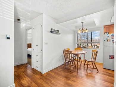 Attractive 21unit apartment complex featuring a mix of 1, 2, and - photo 37