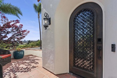 Exceptional 1929 Spanish Revival estate w/private casita - photo 3