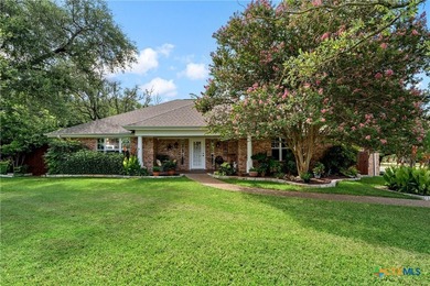 Welcome to 3401 Summit Circle in Belton! This spacious 2 - photo 1