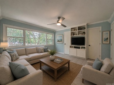 Beautifully updated 3-bedroom, 2.5 bath home in the desirable - photo 13