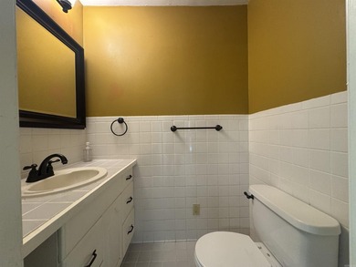 Beautifully updated 3-bedroom, 2.5 bath home in the desirable - photo 17