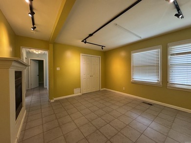 Beautifully updated 3-bedroom, 2.5 bath home in the desirable - photo 21