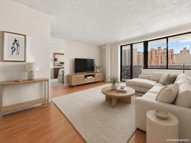 Perched on the 20th floor of a full-service Upper East Side - photo 1