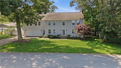 Beautifully updated and thoughtfully designed, this spacious - photo 3