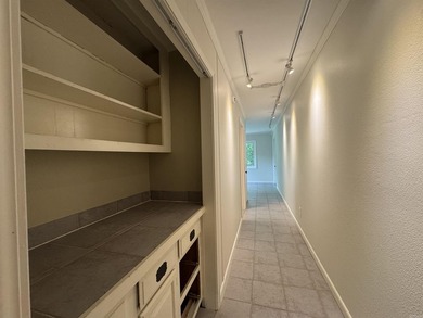 Beautifully updated 3-bedroom, 2.5 bath home in the desirable - photo 25