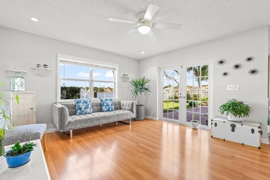 Lakefront 3 bedroom, 2.5 bathroom home located in the gated - photo 29