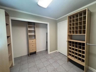 Beautifully updated 3-bedroom, 2.5 bath home in the desirable - photo 30