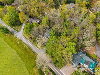 True Blowing Rock Cottage Charm on the Prestigious Blowing Rock - photo 32