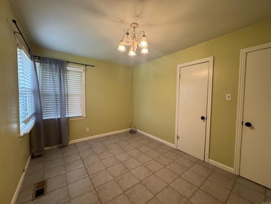 Beautifully updated 3-bedroom, 2.5 bath home in the desirable - photo 35