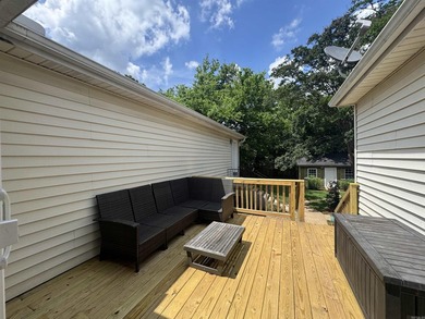 Beautifully updated 3-bedroom, 2.5 bath home in the desirable - photo 43