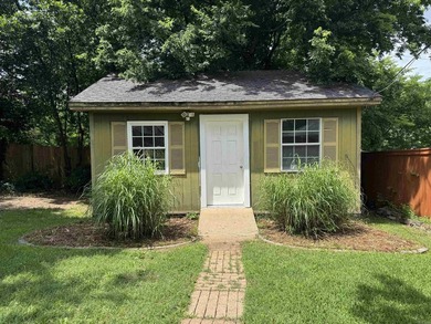Beautifully updated 3-bedroom, 2.5 bath home in the desirable - photo 47