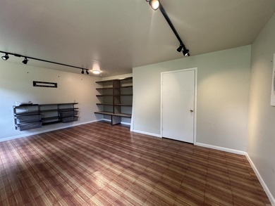 Beautifully updated 3-bedroom, 2.5 bath home in the desirable - photo 48