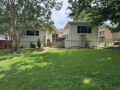 Beautifully updated 3-bedroom, 2.5 bath home in the desirable - photo 50