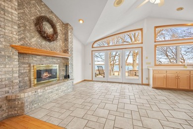 Discover lakeside living at its best in this beautifully - photo 9