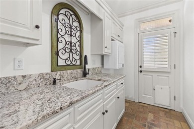 Private gated entrance, 4 sprawling acres, and 108 feet of lake - photo 15