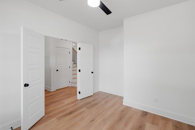 With 3 bedrooms, 2.5 baths, and a dedicated office, this - photo 18