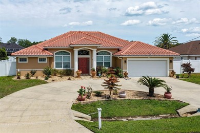 Welcome to this meticulously well maintained three bedroom, plus - photo 2