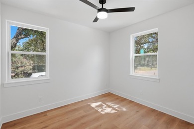 With 3 bedrooms, 2.5 baths, and a dedicated office, this - photo 28
