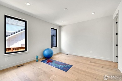 A new custom home backing to City open space with Flatiron views - photo 29