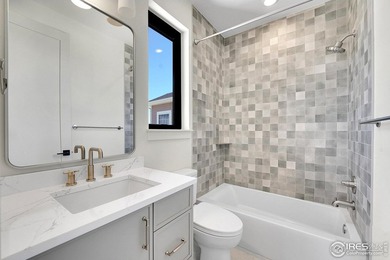 A new custom home backing to City open space with Flatiron views - photo 30
