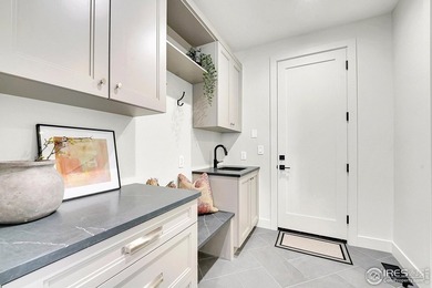 A new custom home backing to City open space with Flatiron views - photo 31