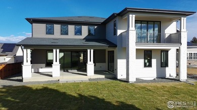 A new custom home backing to City open space with Flatiron views - photo 34