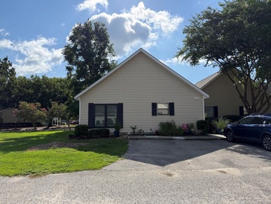 Welcome to 923 E Estates Boulevard, a charming single-story - photo 3