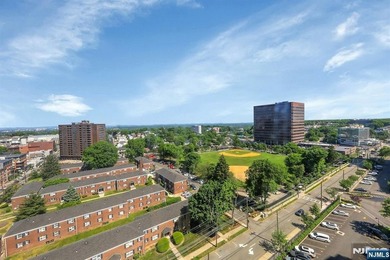 Contact Debra Jacobs or Halley Natkin Coldwell Banker Fort Lee - photo 5