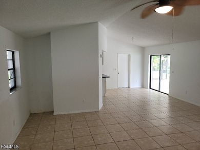 HUGE PRICE REDUCTION!!BUY NOW!!! Amazing 2BR/2BA Pool Home - photo 9